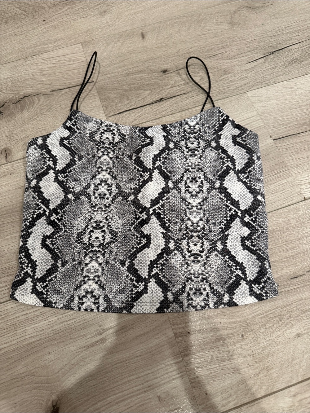 gaze Snake-Print Spaghetti Strap Cami — Black & White